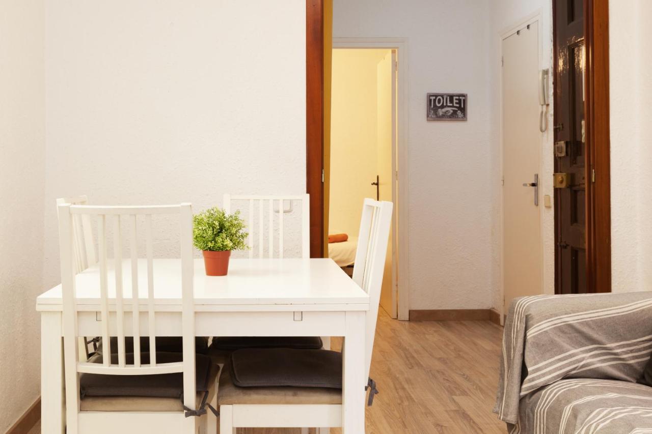 Barnapartments Monumental Барселона Екстериор снимка